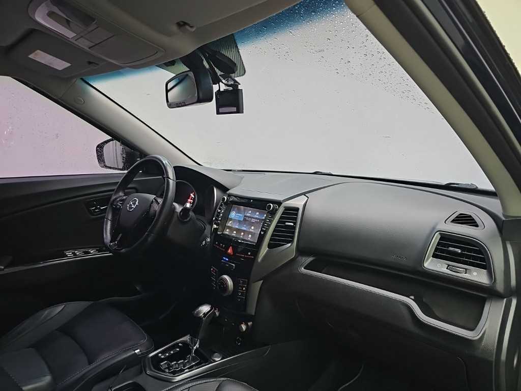 Ssangyong Tivoli 2017 Azul - Importación desde Corea - HF Imports Iquique - Foto 18