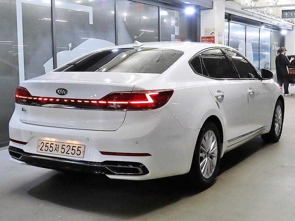 KIA K7 - Vista 4