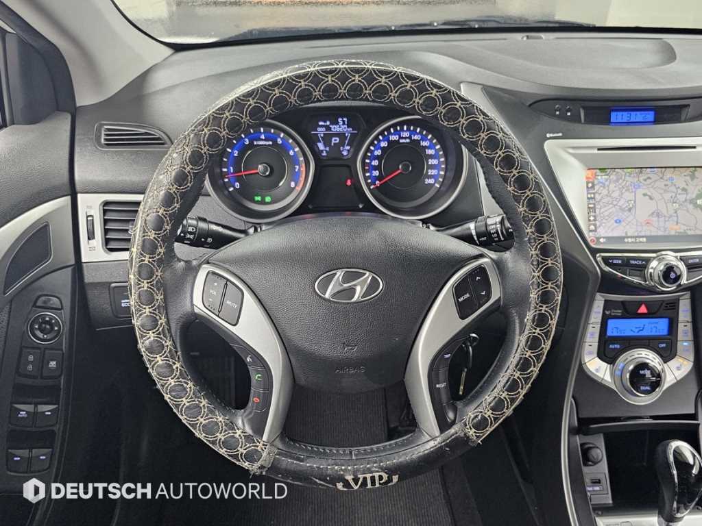 HYUNDAI Avante 2011 Blanco - Importación desde Corea - HF Imports Iquique - Foto 13