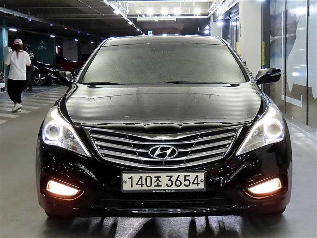 HYUNDAI Grandeur - Vista 2