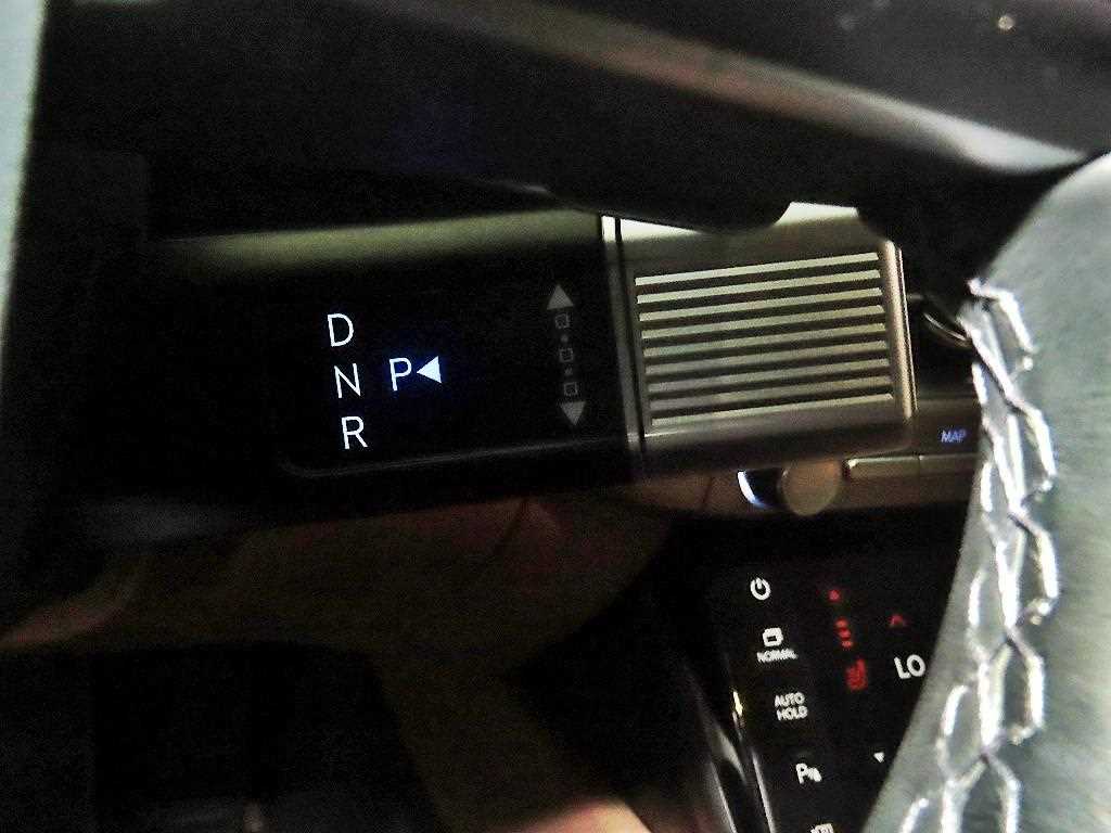 HYUNDAI Grandeur - Vista 11
