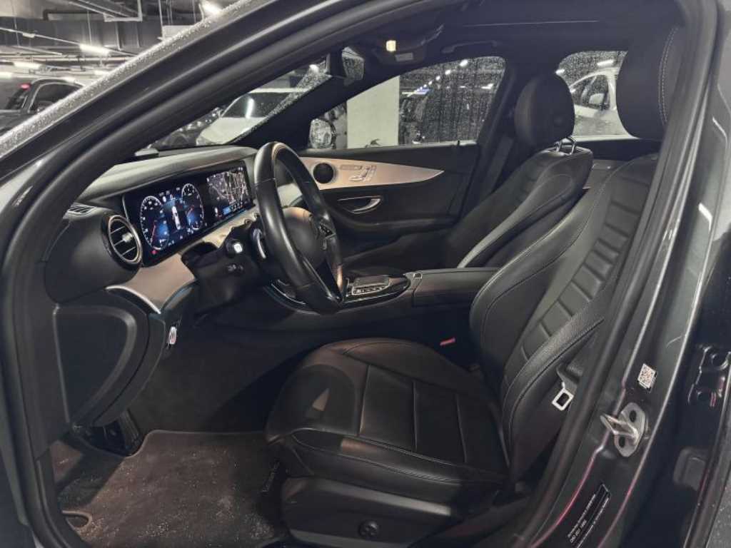 Mercedes Benz E class - Vista 8