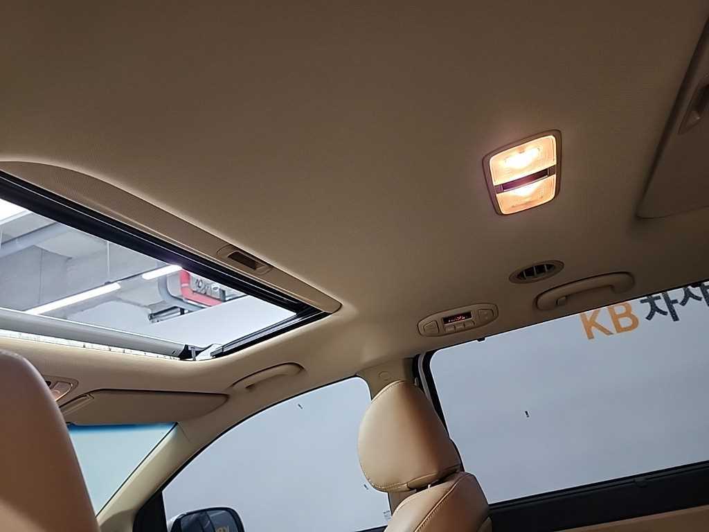 KIA Carnival 2016 Blanco - Importación desde Corea - HF Imports Iquique - Foto 16