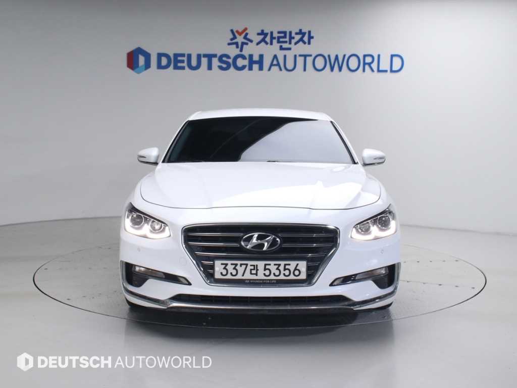 HYUNDAI Grandeur - Vista 3