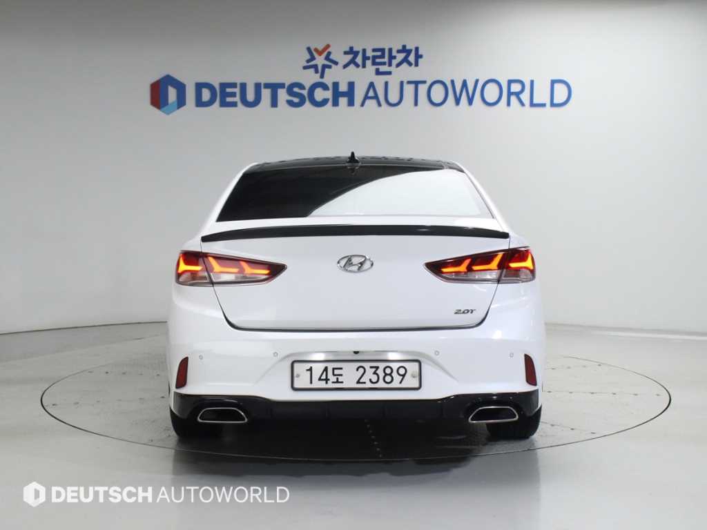 HYUNDAI Sonata - Vista 4