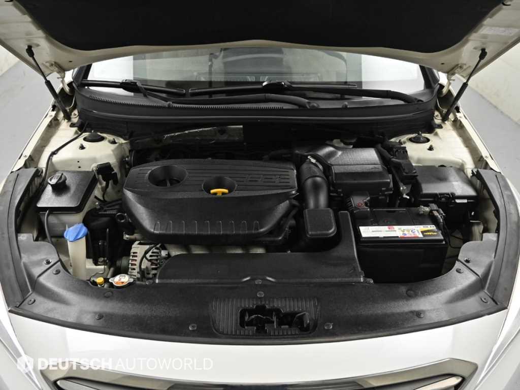 HYUNDAI Sonata - Vista 6