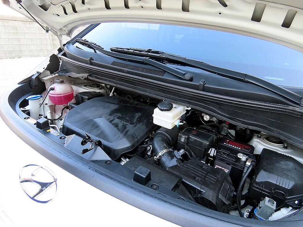 HYUNDAI Staria 2023 Blanco - Importación desde Corea - HF Imports Iquique - Foto 17