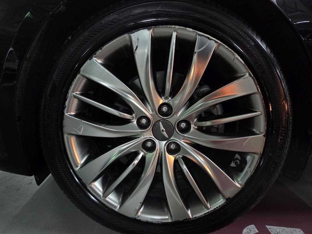 Genesis G80 - Vista 8