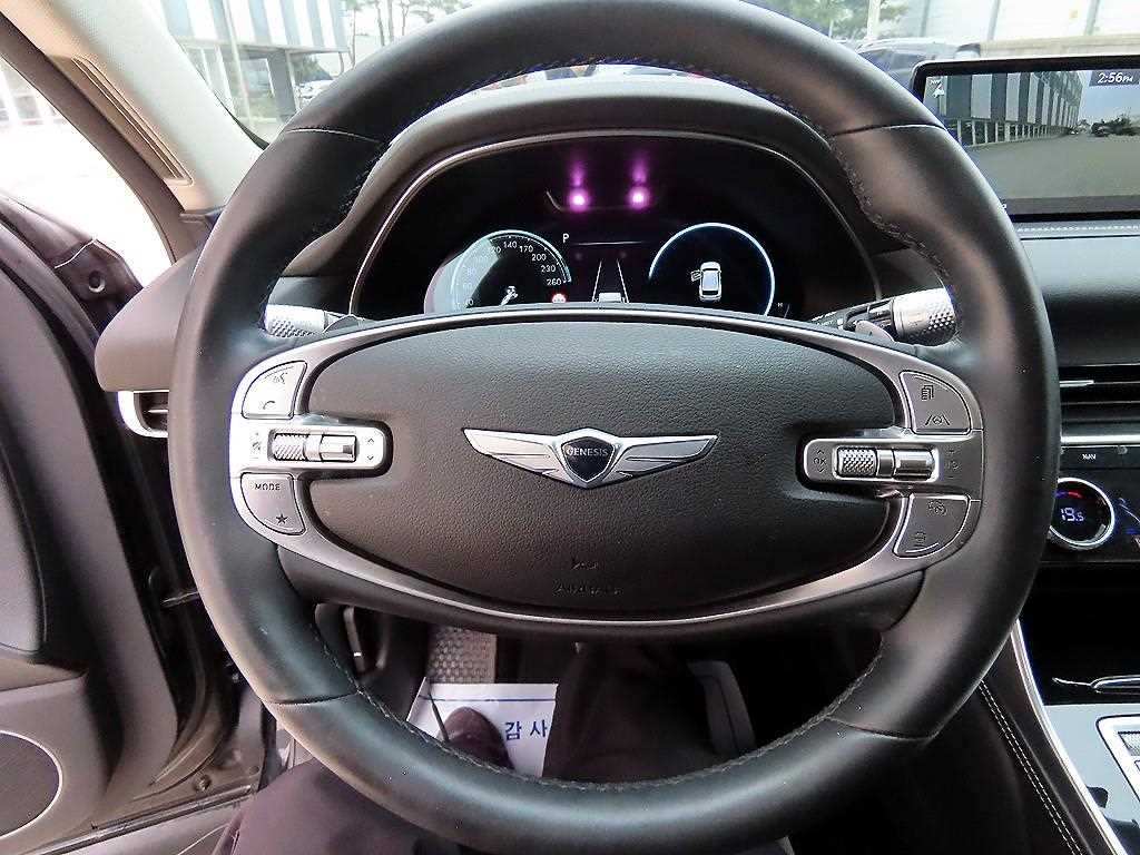 Genesis GV80 - Vista 8