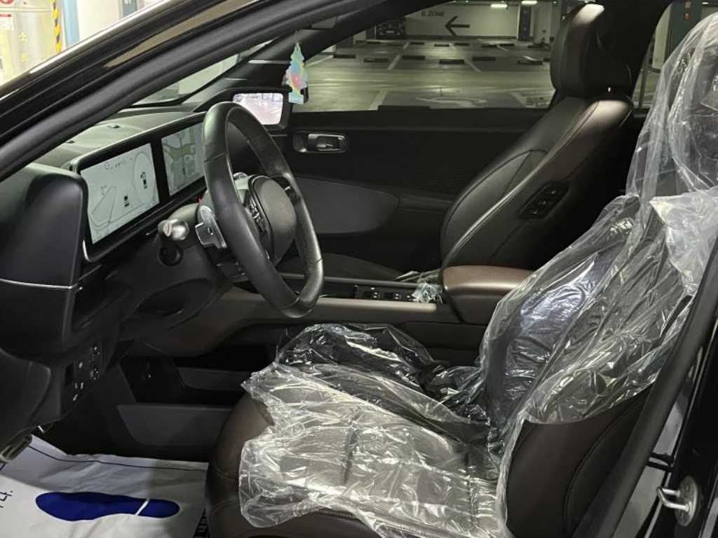 HYUNDAI Ioniq 6 - Vista 12