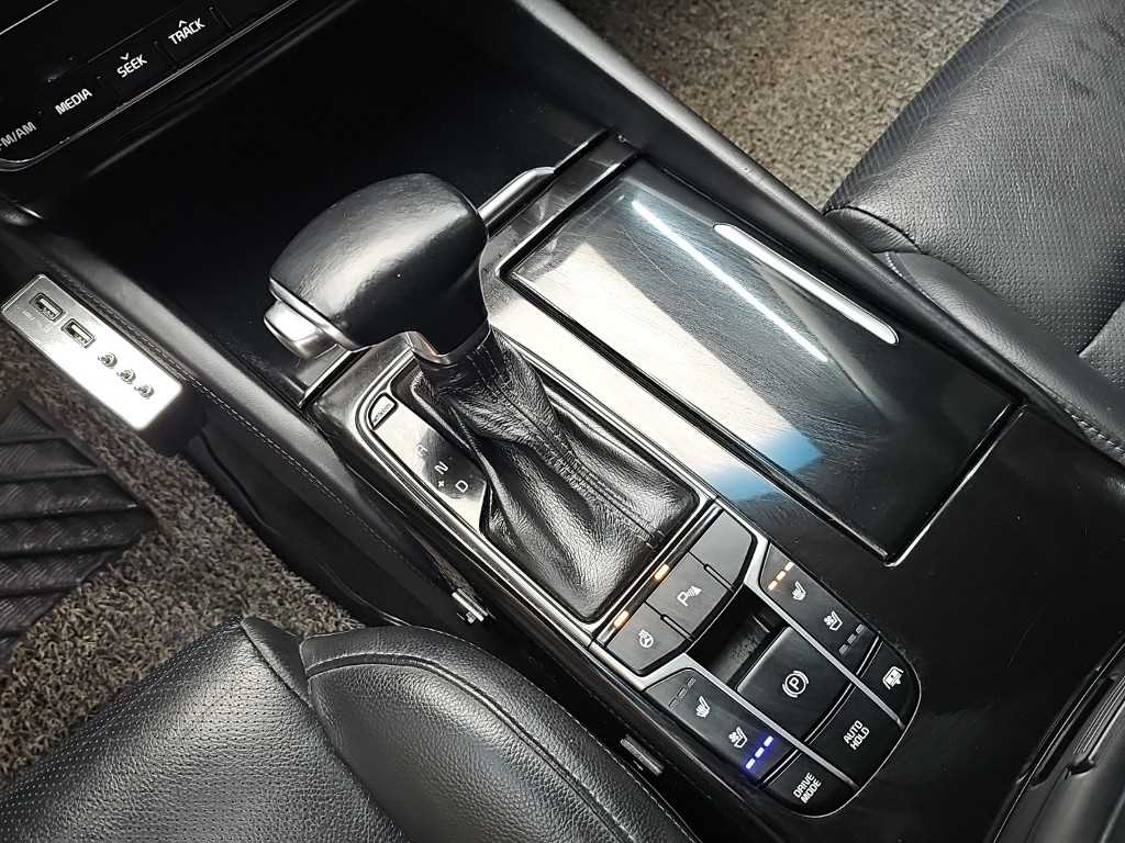 KIA K7 - Vista 8