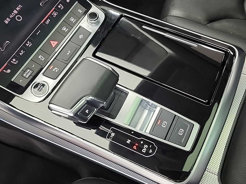 Audi Q7 - Vista 8