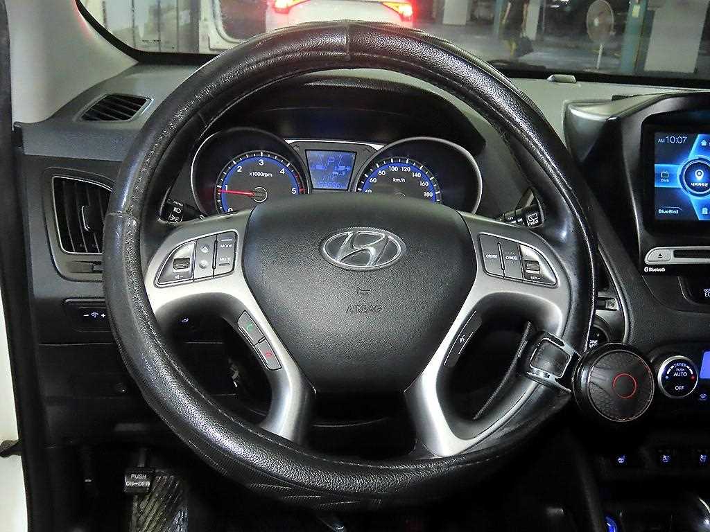 HYUNDAI Tucson - Vista 8