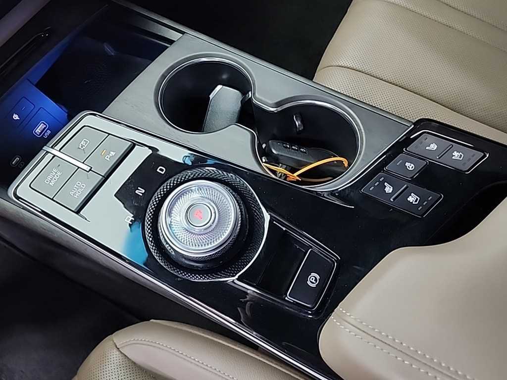 KIA K8 - Vista 8