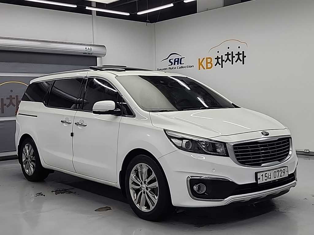 KIA Carnival - Vista 4