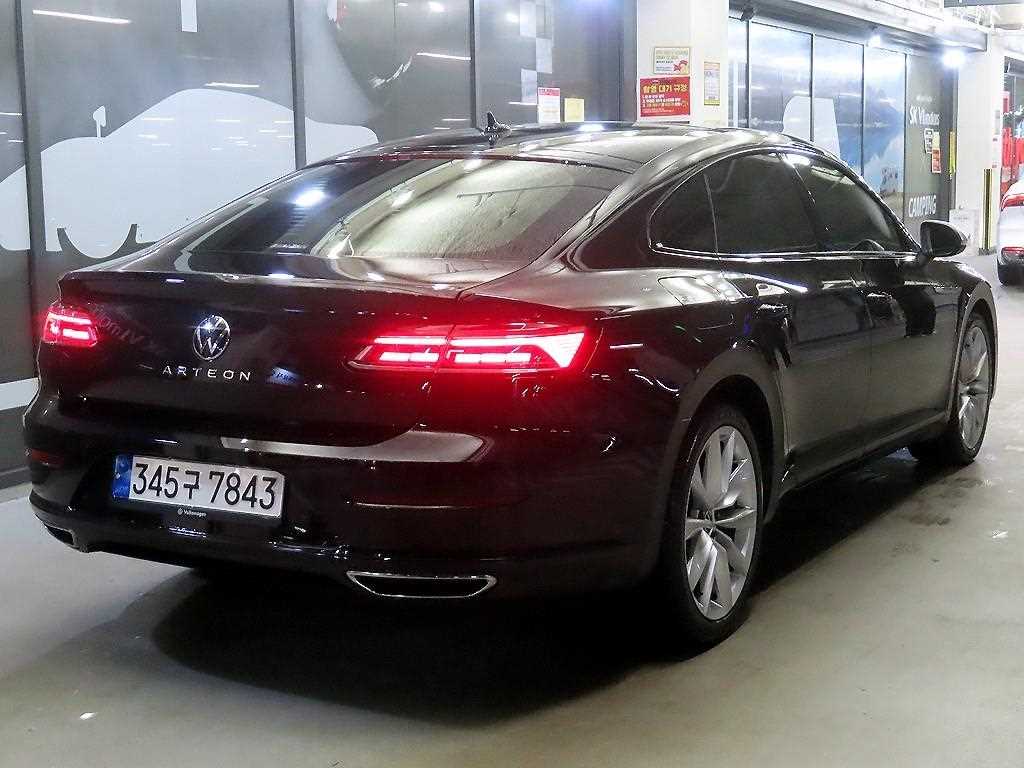 Volkswagen Arteon - Vista 4