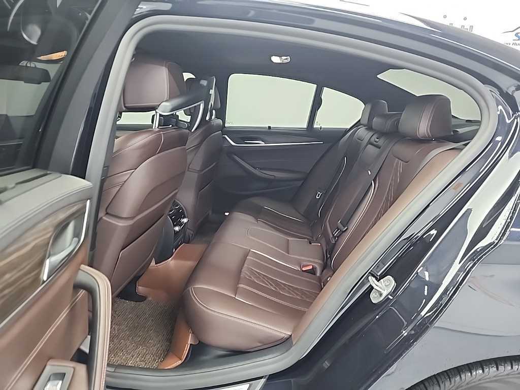 BMW 5 Series - Vista 12
