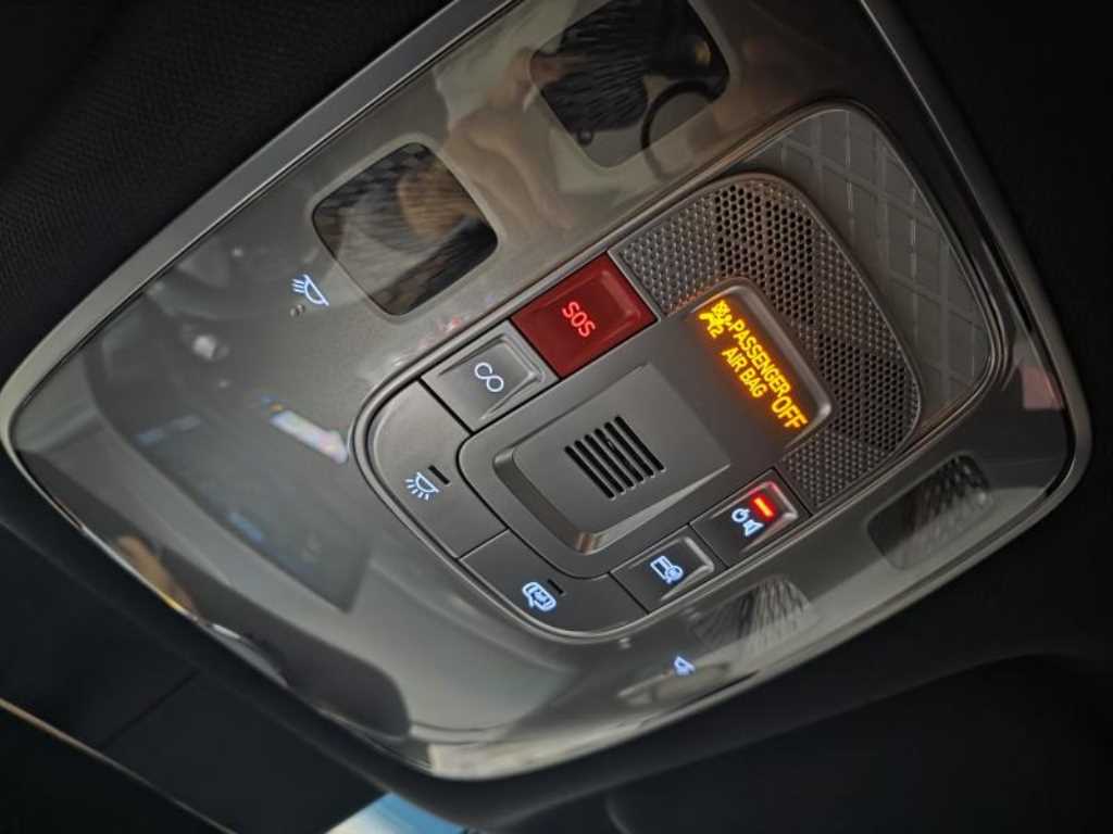 Genesis GV60 - Vista 5