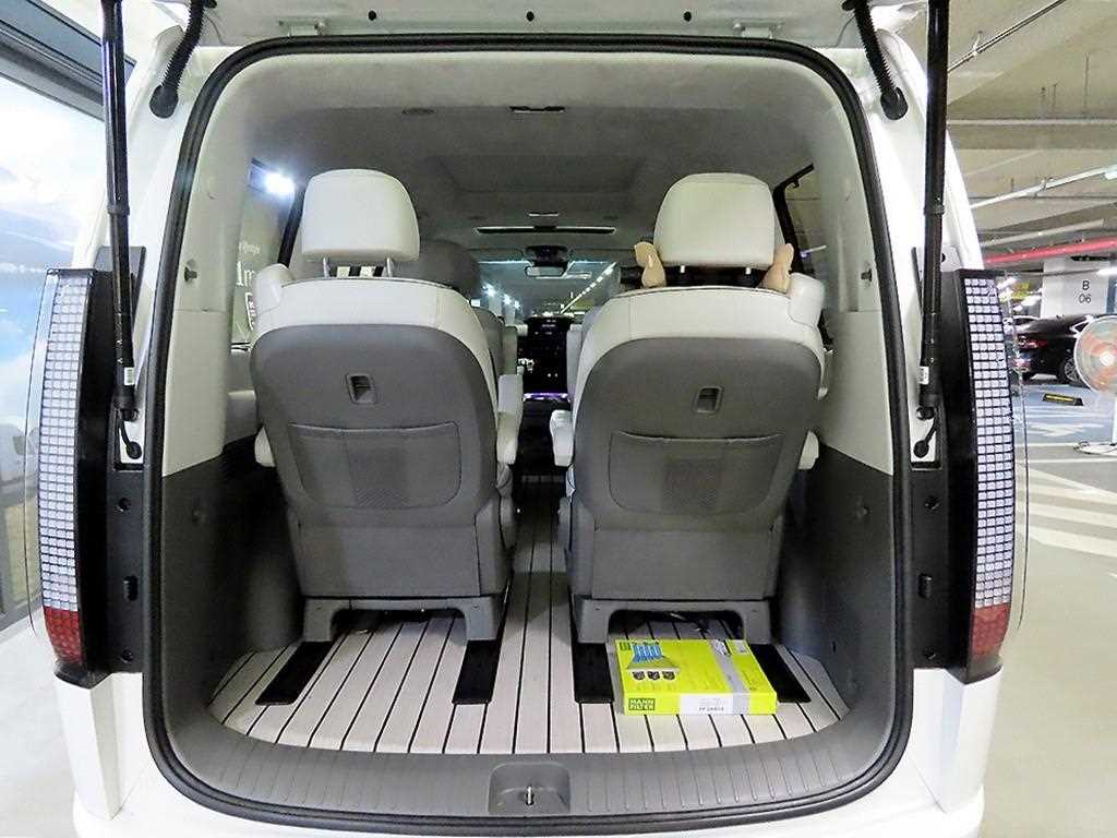 HYUNDAI Staria 2023 Blanco - Importación desde Corea - HF Imports Iquique - Foto 16