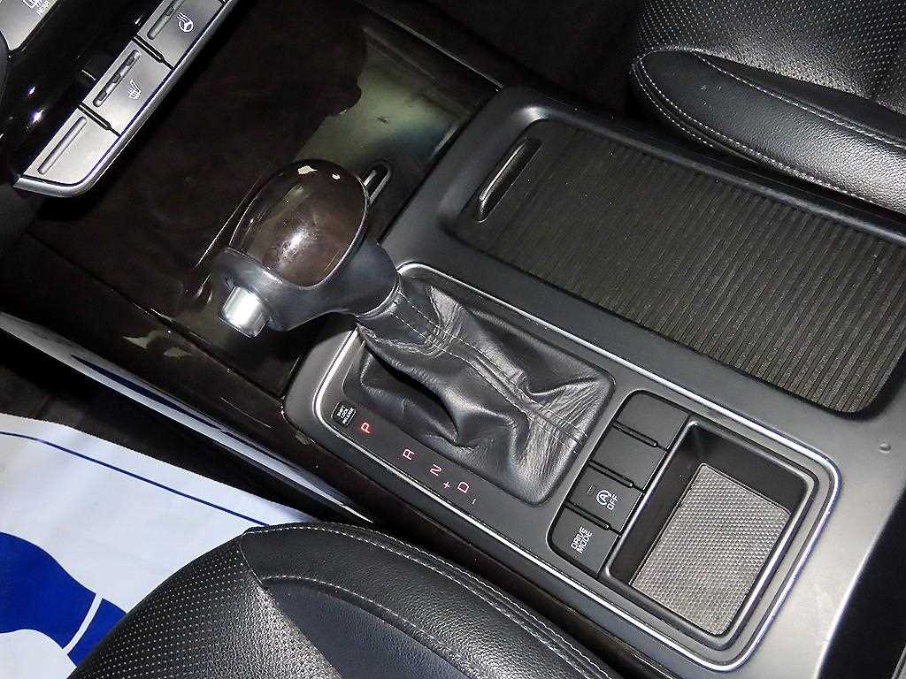 KIA Sorento - Vista 12