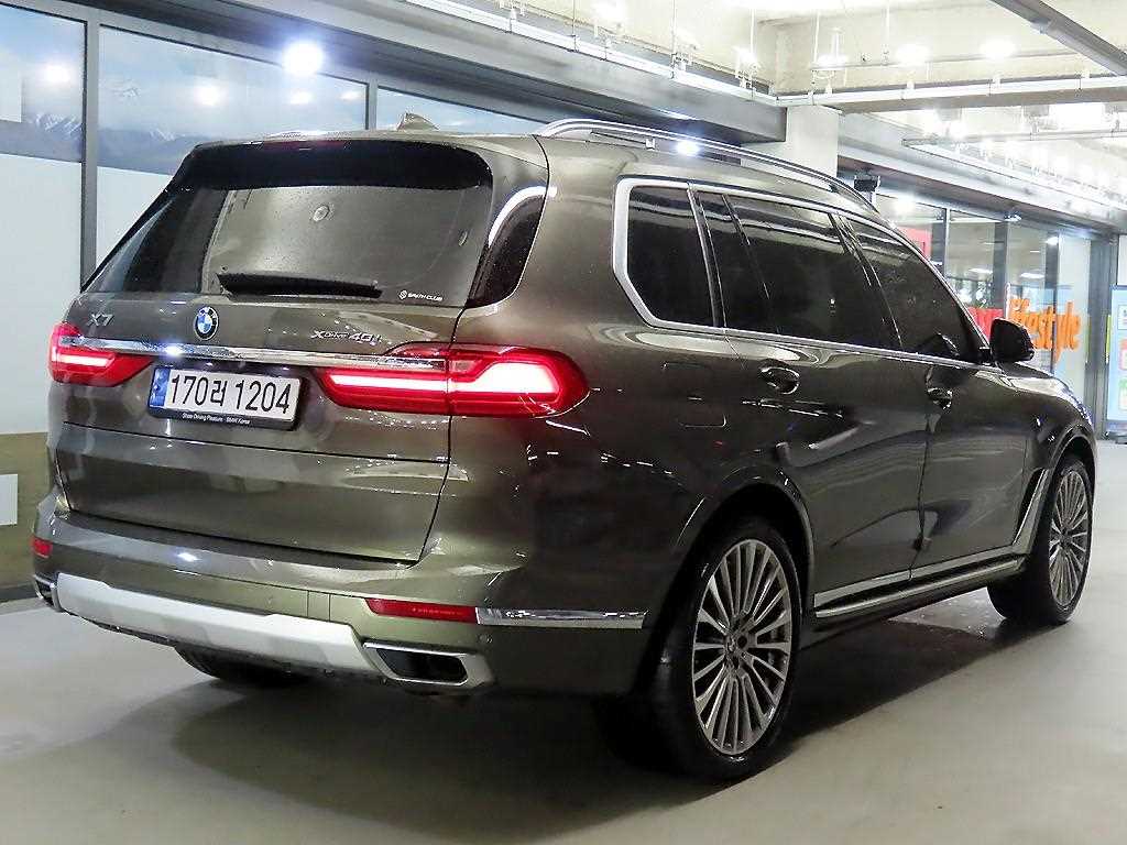 BMW X7 - Vista 4