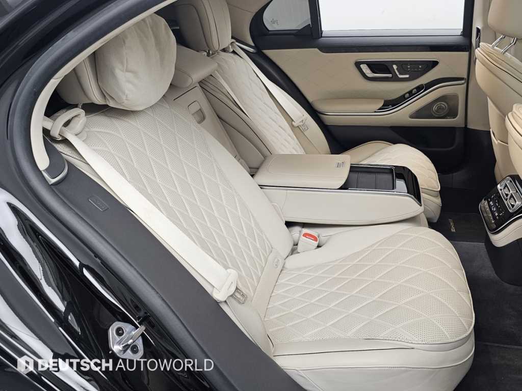 Mercedes Benz S Class - Vista 12