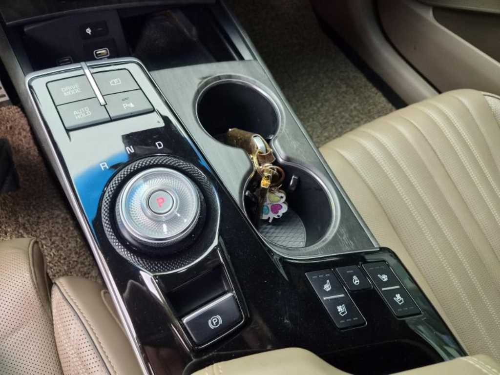 KIA K8 - Vista 9