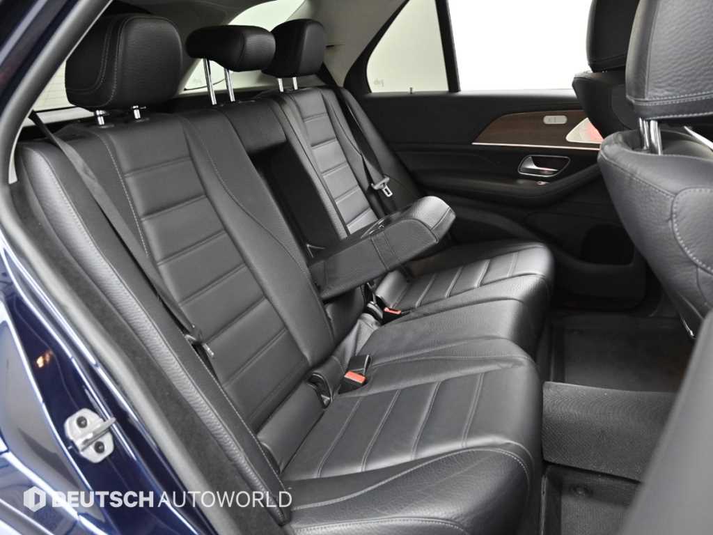 Mercedes Benz GLE Class - Vista 12