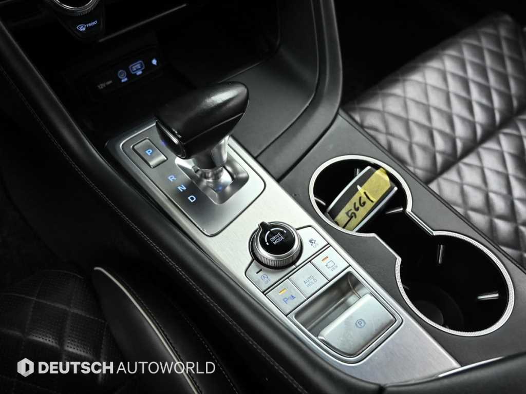 Genesis G70 - Vista 9