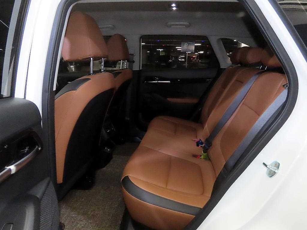 KIA Seltos - Vista 7