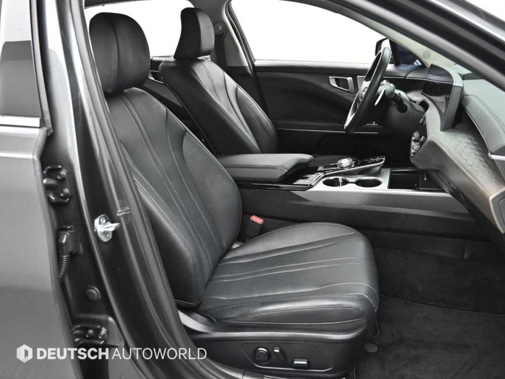 KIA K8 - Vista 10