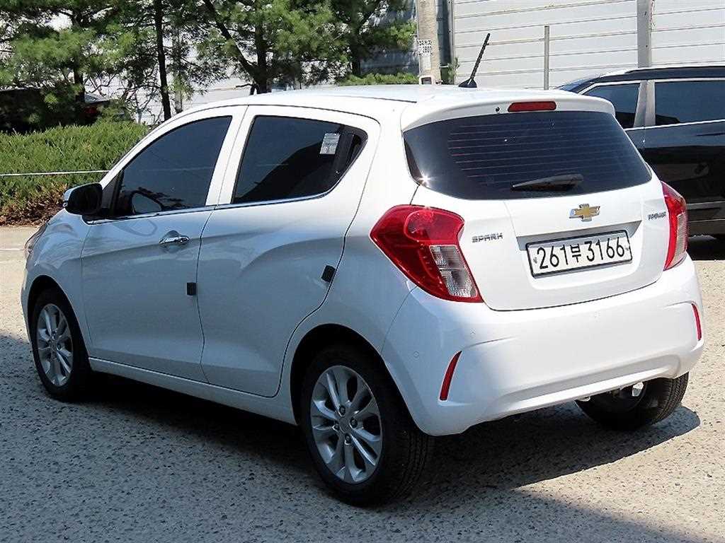 Chevrolet Spark - Vista 3