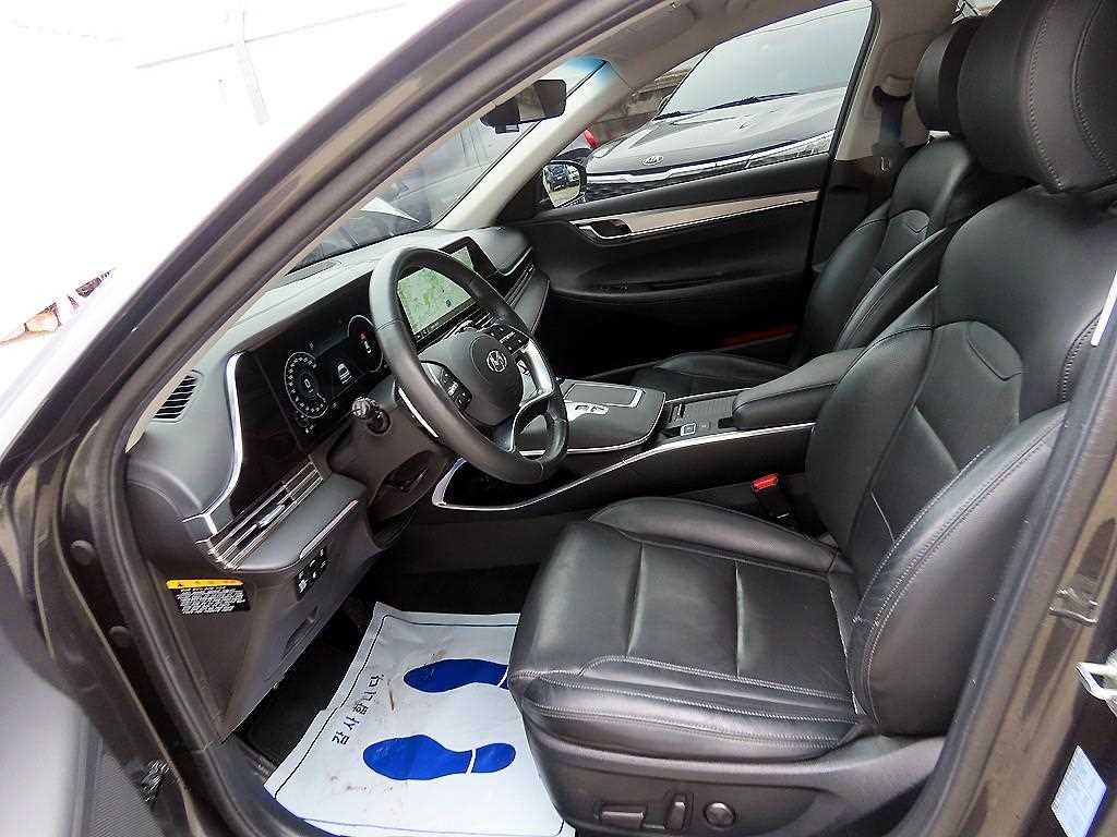 HYUNDAI Grandeur - Vista 5