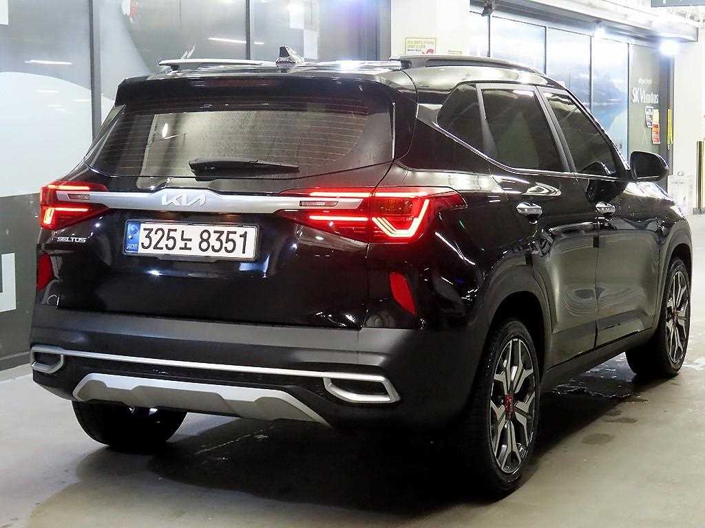 KIA Seltos - Vista 4