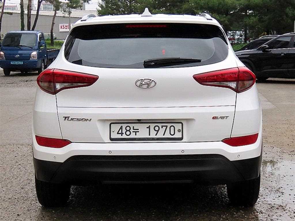 HYUNDAI Tucson - Vista 4