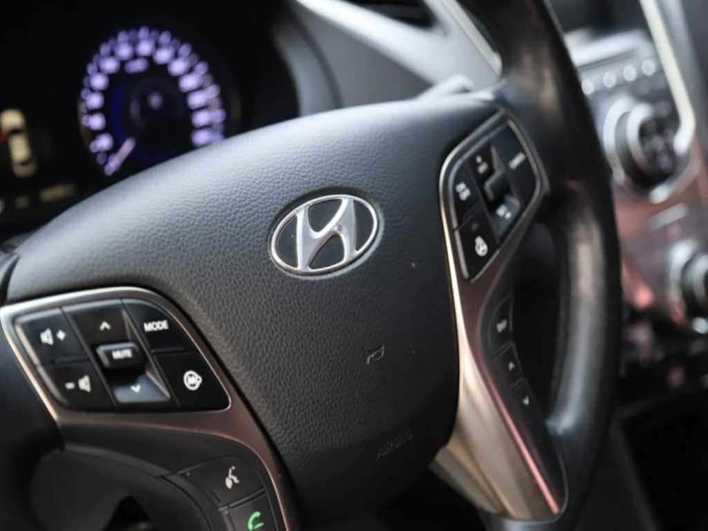 HYUNDAI Grandeur - Vista 11