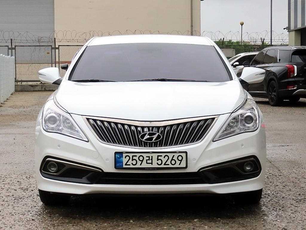 HYUNDAI Grandeur 2017 Blanco - Importación desde Corea - HF Imports Iquique - Foto 1