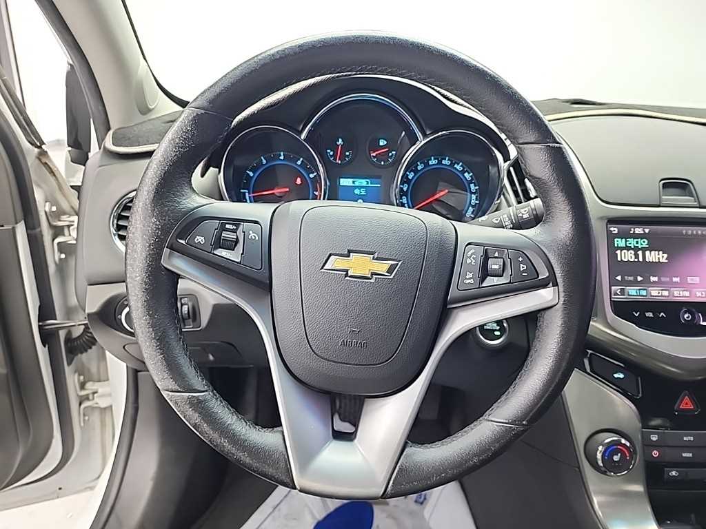 Chevrolet Cruise - Vista 9