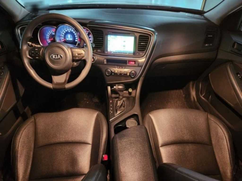 KIA K5 - Vista 6