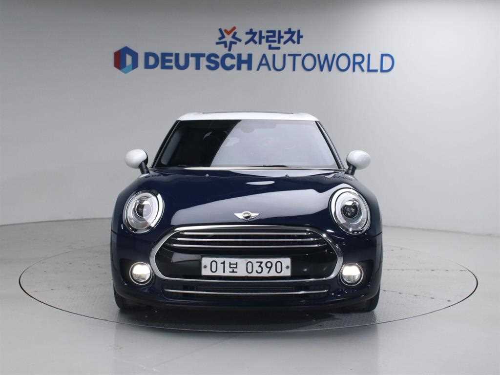 Mini Clubman - Vista 3
