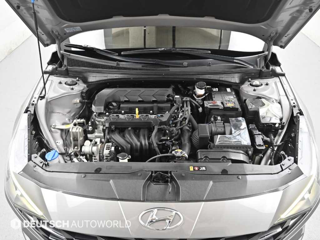 HYUNDAI Avante - Vista 6