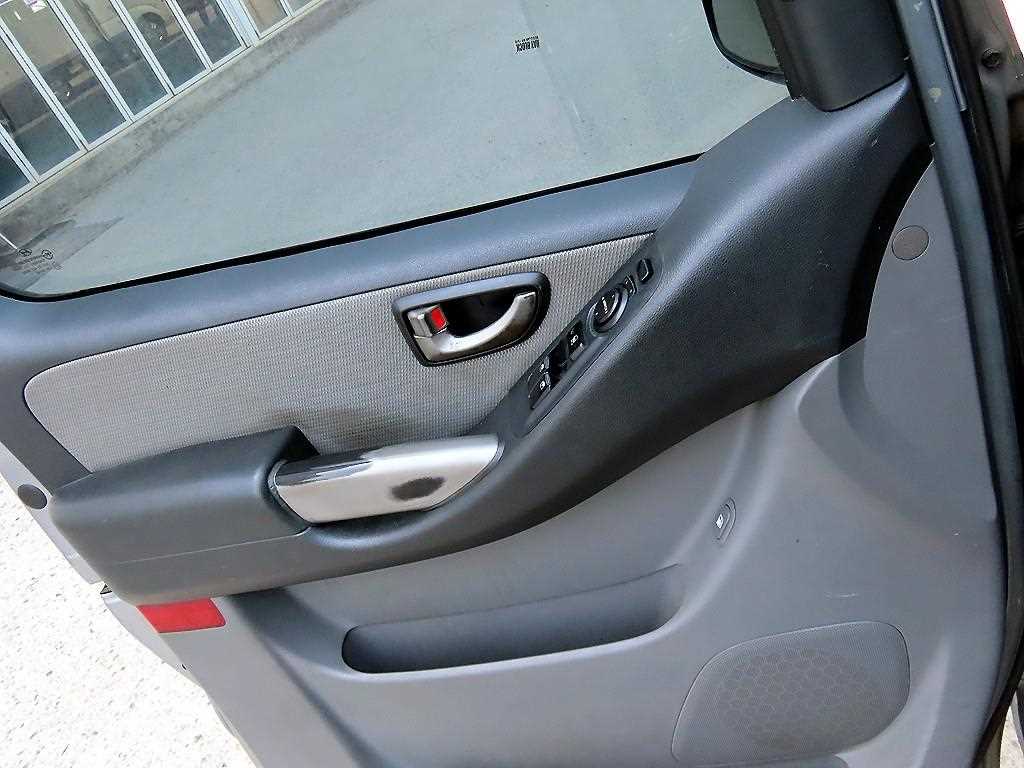 HYUNDAI Starex - Vista 12