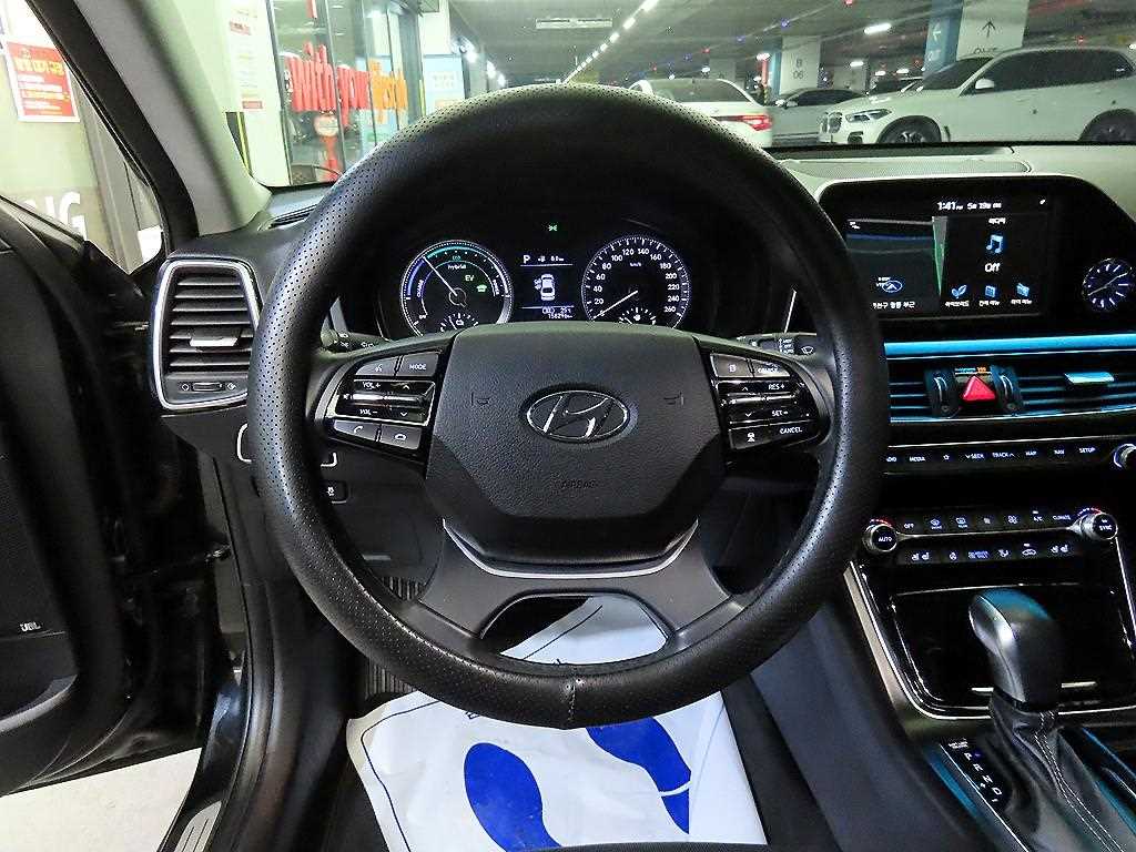 HYUNDAI Grandeur - Vista 8
