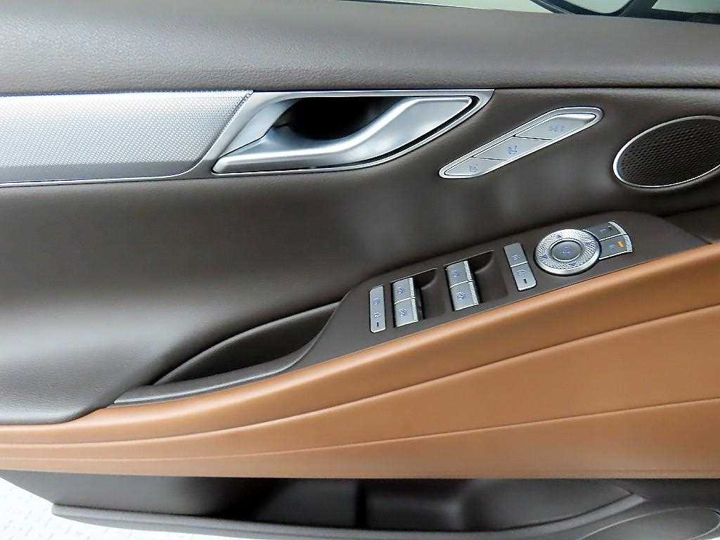 Genesis G80 - Vista 11
