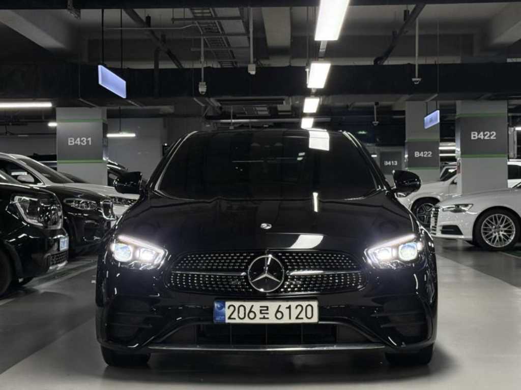Mercedes Benz E class - Vista 4