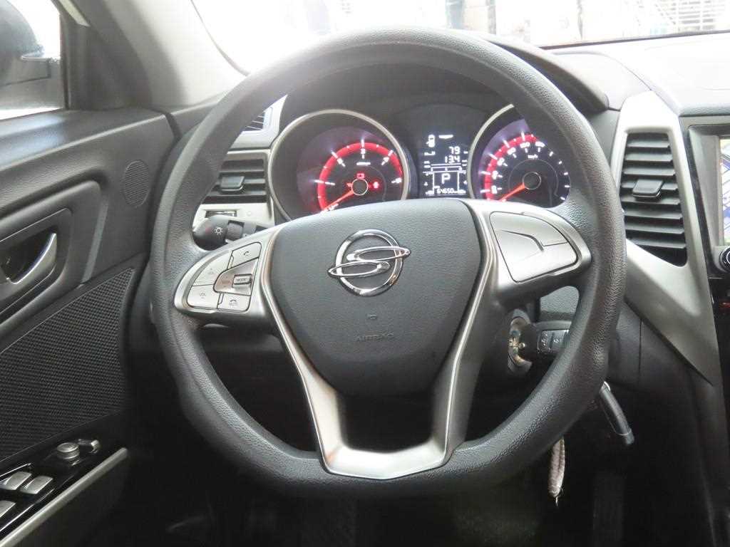 Ssangyong Tivoli 2017 - Importación desde Corea - HF Imports Iquique - Foto 17