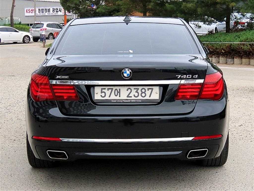 BMW 7 Series - Vista 4