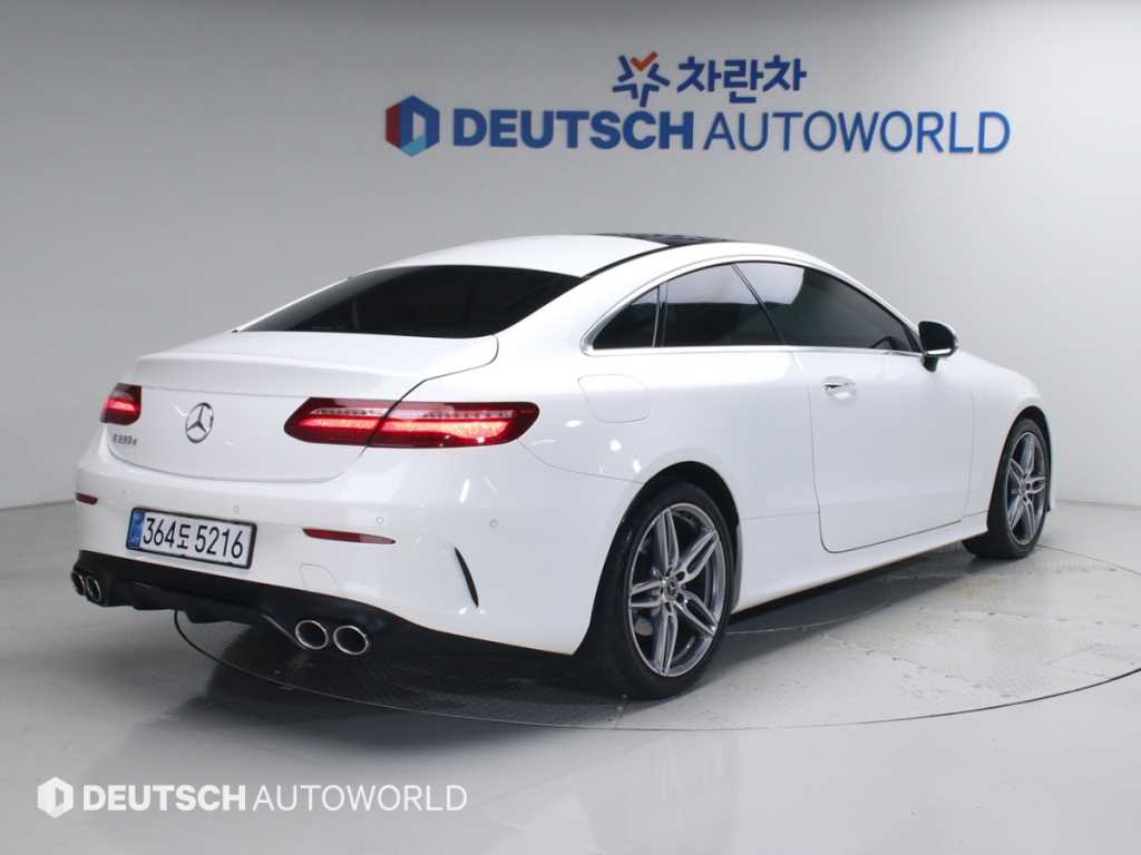 Mercedes Benz E class - Vista 2