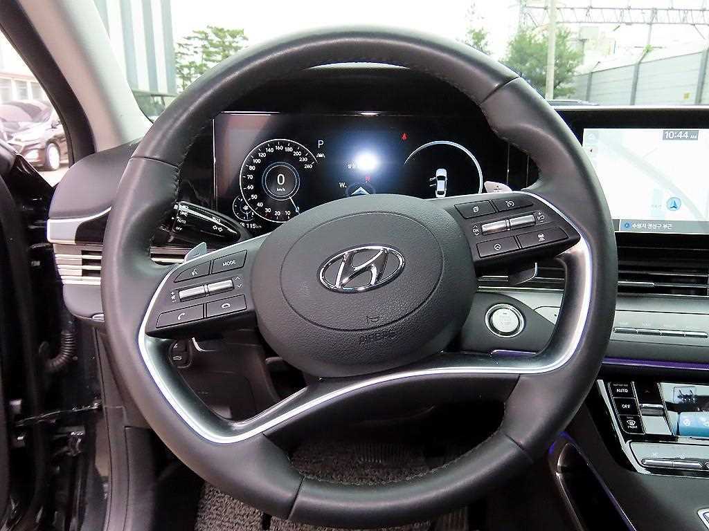 HYUNDAI Grandeur - Vista 8