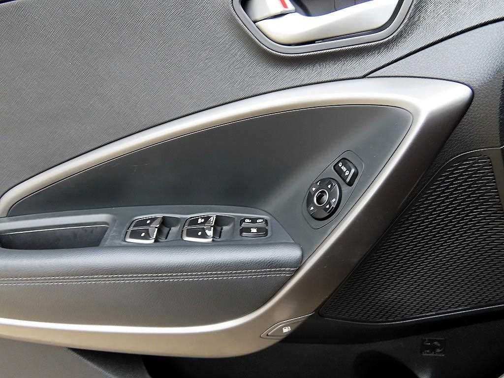 HYUNDAI Santa Fe - Vista 11